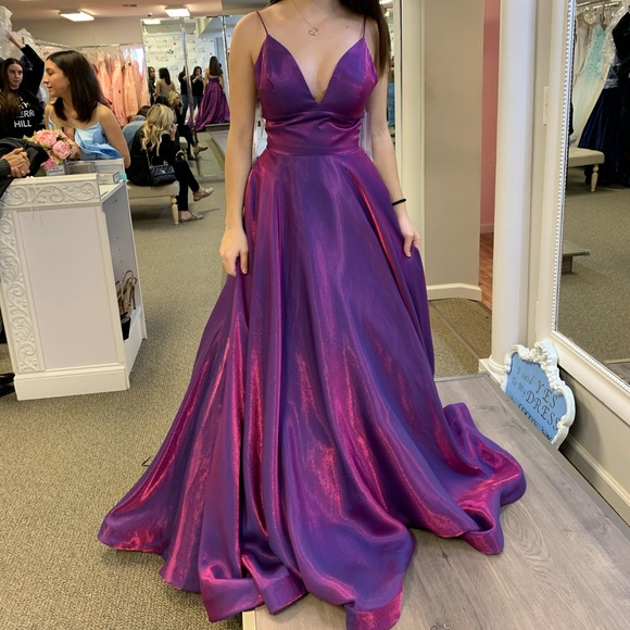 Sherri Hill Dresses & Skirts - Sherri Hill Dress NEW Size 4 item#52424